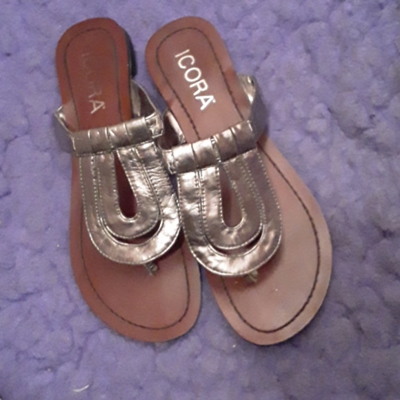 Bronze Slides - Picture 5 of 5